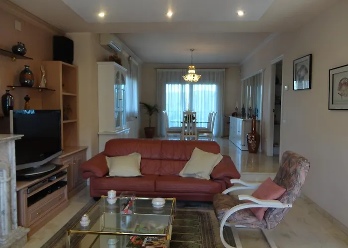 Joncs Costabravasi Villa